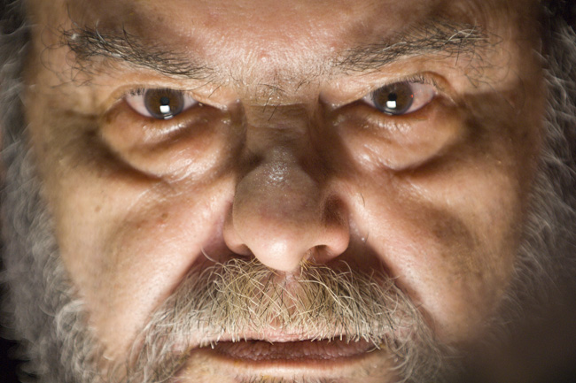 A encarnacao do demônio (2008)