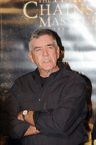 Le shérif de « Massacre à la tronçonneuse » affronte  la montagne du diable…  (suite ci-dessous)