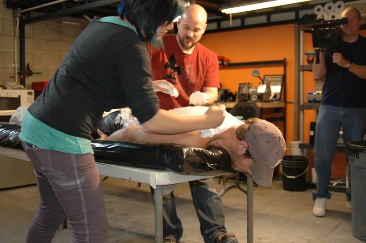 préparation des effets spéciaux de maquillage