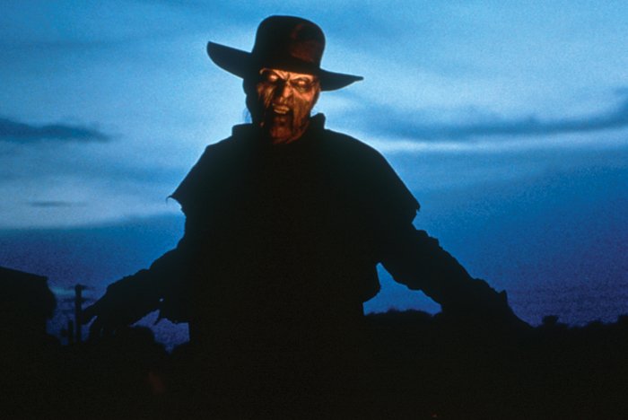 Victor Salva sera aux commandes de "Jeepers Creepers 3 : The Creeper Walks Among Us," produit par la MGM, et dont le tournage commencerait cet été (suite ci-dessous)