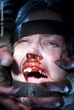 Dying Breed de Jody Dwyer, où l'on retrouve Leigh Whannell ("Saw"), va avoir sa première mondiale au Festival de Tribeca, à New York. Le film serait extrêmement brutal (voir ci-dessous).