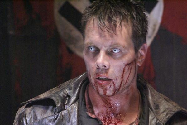 Les zombies et l'Allemagne nazie réunis dans "Stone's War" (ex.: "War of the Dead") (suite ci-dessous)