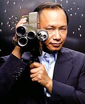 John Woo pourrait devenir le producteur exécutif de "High Moon", un western d'horreur décrit comme un mixte entre "Génération Perdue" et "Les 7 mercenaires", (suite ci-dessous)