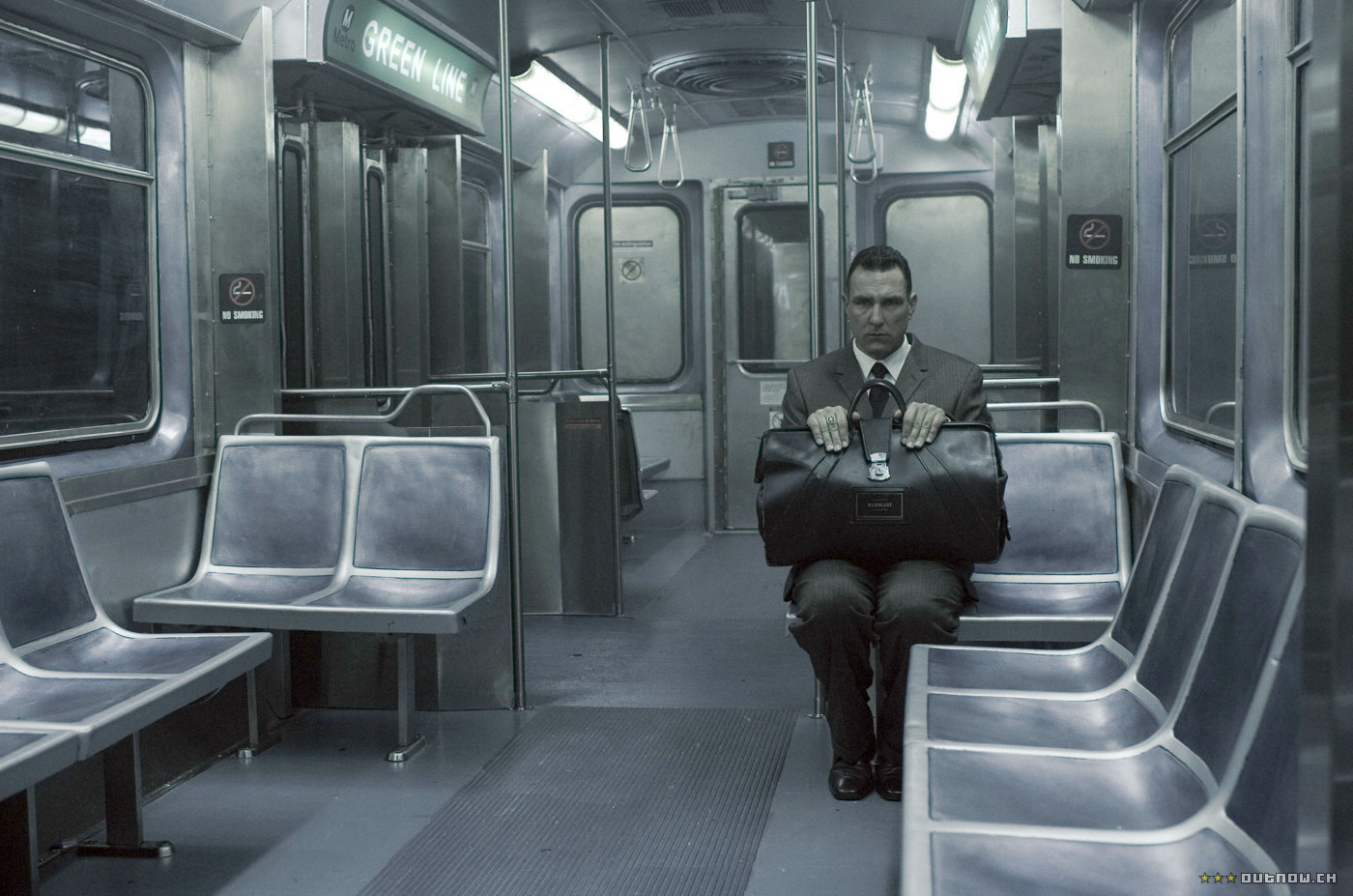 "The Midnight Meat Train" vient de voir, aux USA, son titre se raccourcir, ayant été retitré "Midnight Train".Pire, sa date de sortie en salles n'est plus certaine... sauf en Corée du Sud (29 mai) et aux Pays-Bas (3 juillet).