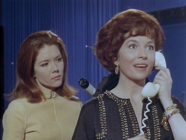 Barbara Shelley dans "The Avengers" (1967. Episode :"From Venus with Love")