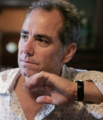 Le réalisateur Michael Corrente (American Buffalo) sera le producteur exécutif de "SchiftChange", un film d'horreur écrit par Carl V. Dupre (Hellraiser : Hellword), dont le tournage débutera avant la fin de l'année.