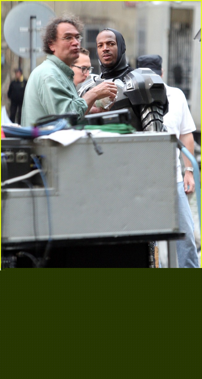 Ray Park incarnant le ninja Snake Eyes dans "G.I. Joe",actuellement en tournage à Prague.