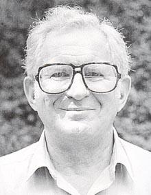 Le musicien Alexander Courage (88 ans), auquel on devait le thème original de "Star Trek", qu'il imagina en 1965, est décédé le 15 mai. Il avait été orchestrateur (et bras droit de Jerry Goldsmith) pour de nombreux  films...