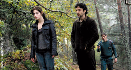 "Solo", de l'Espagnol Gonzalo Lopez-Gallago ("Les Proies"), sera un thriller psychologique décrit comme une version pour ados de "Misery", avec des éléments de "Lord of the Flies" et de"The Blue Lagoon".