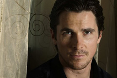 Info ou intox ? Christian Bale pourrait jouer Robin des Bois dans une nouvelle version signée Ridely Scott et intitulée "Nottingham", le shériff était lui interprété par Russell Crowe, aux côtés de Sienna Miller.