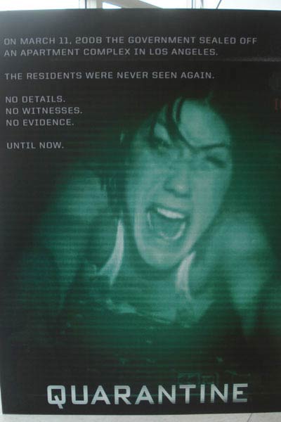 A la foire Cinema EXPO d'Amsterdam on été dévoilés les posters de plusieurs nouveaux à venir, dont ceux de "Quarantine" (le remake américain de REC)....