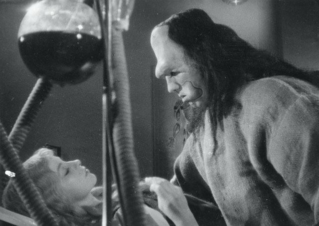 Torticola contre Frankensberg (1952)