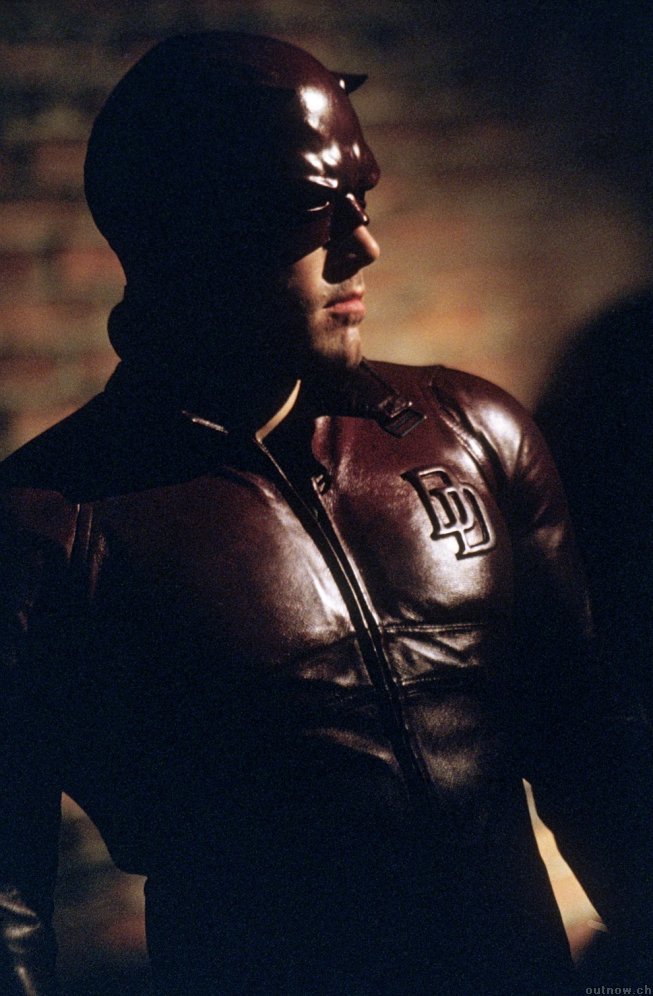 Tom Rothman, codirecteur de la Fox, envisage de continuer  peut-être la série "Daredevil", malgré le mauvais accueil réservé par les critiques au premier opus de 2003 (suite ci-dessous)