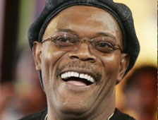 Tandis que Terrence Howard sera remplacé par Don Cheadle dans le rôle de Jim Rhodes dans "Iron Man 2", Samuel L. Jackson aura un rôle important (il n'apparaissait qu'après le générique final dans le n°1).