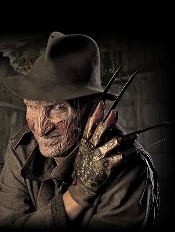 Annoncée depuis des mois, la résurrection de Freddy Krueger est enfin officielle, sous l'égide de Platinum Dunes, qui poursuit donc sa collaboration avec la Warner et New Line (suite ci-dessous)