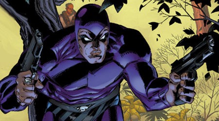 Treize ans après "The Phantom", où Billy Zane interprétait le célèbre personnage créé par Lee Falk, Bill Sherlock, qui en était alors le producteur exécutif, annonce une suite directe, "The Phantom Legacy", au budget de 87M$ (suite ci-dessous).
