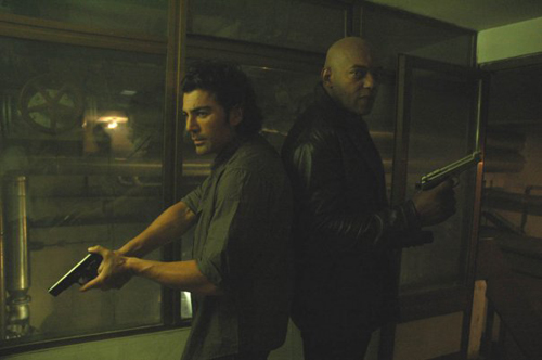 ... Interpol se dirigeant vers Belgrade arrive, chemin faisant, dans la petite localité de Pancevo, où ils se trouvent face à un désastre écologique, une toxine biochimique qui a contaminé la population, laquelle essaie de les tuer....