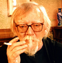 Jésus Franco sera honoré à la 23e cérémonie des Goya à Madrid (le Ier février), où il recevra un prix spécial pour l'ensemble de sa carrière, consacrée à l'horreur, à l'érotisme, à la SF, au thriller, aux films d'action et de mystère....