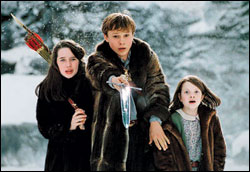 Un mois après que Disney ait décidé de laisser tomber la série "Narnia", Walden Media a trouvé un nouveau partenaire avec la Fox. (suite ci-dessous)