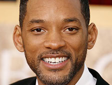 Will Smith aura le rôle principal de "Monster Hunter" (qu'il produit), incarnant un psychologue pour enfants pouvant voir les monstres invisibles qui tourment les petits depuis les placards ou sous les lits, utilisant ses dons pour les faire disparaître..