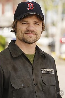 Evan Jones ("8 Mile") a rejoint le casting de "The Book of Eli" des frères Hughes, où il interprète le chef d'un groupe de motards provoquant bien des ennuis à Eli (Denzel Washington) dans ce thriller de SF post-apocalyptique.