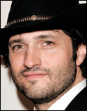 Robert Rodriguez retrouve la firme Dimension  pour  "Nevberackers", un thriller futuriste situé en 2085, où le dénommé Joe Tezca, membre d'une unité d'élite, est envoyé réprimer une vague de criminalité dans une société future théoriquement parfaite.