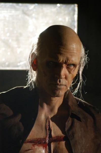 Réalisé par Jason Connery (le fils de Sean Connery), "The Devil's Tomb" voit une expédition militaires sur les traces d'un scientifique disparu dans un désert du Moyen Orient affronter le Mal absolu....