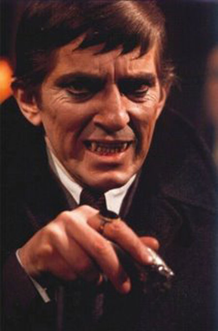 Johnny Depp confirme qu'il sera bel et bien Barnabas Collins dans le nouveau "Dark Shadows" ! (suite ci-dessous)