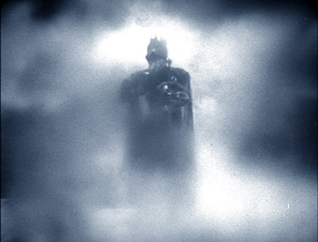 Le fantôme d'Hamlet en 3D au-dessus des spectateurs ! (suite ci-dessous)