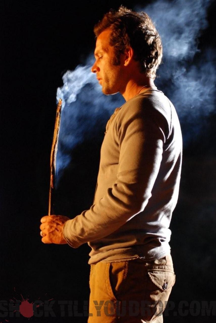 Dans le survival "The Canyon", premier long de Richard Harrah distribué aux USA le 23 octobre prochain, Yvonne Strahovski ("Chuck") incarne une jeune mariée célébrant son voyage de noces avec son mari (Eion Bailey) dans le site grandiose du Grand Canyon. 