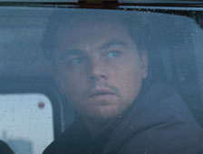 On en sait un peu plus sur le (jusqu'alors) mystérieux scénario d"'Inception", thriller de SF écrit et réalisé actuellement par Christophe Nolan dans plusieurs contrées (Le Canada, Londres,  Los Angeles, Tokyo et... Paris) (suite ci-dessous)