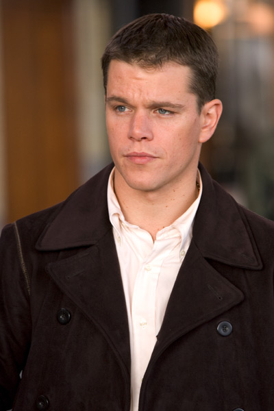 Matt Damon sera la vedette masculine de Hereafter, le thriller surnaturel que réalisera Clint Eastwood, d'après un scénario de Peter Morgan (le prochain James Bond).