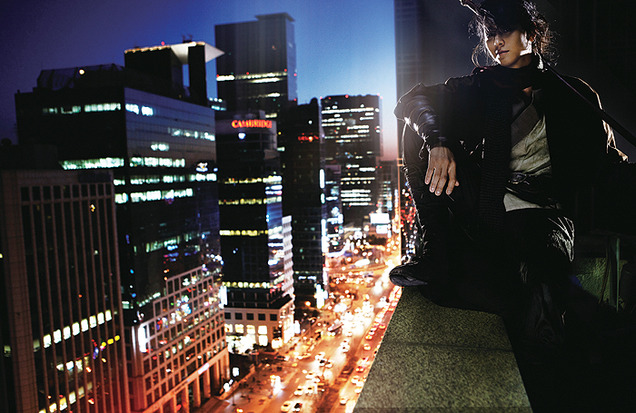 Blockbuster mêlant action et fantastique, réalisé par Choi Dong-hoon et produit par Lee Eugene (Voice of a Murderer), "Jeon Woo Chi : The Taoist WIzard" est un nouveau film de super-héros coréen (voir ci-dessous).