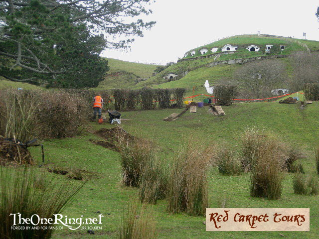 Le village de Hobbitebourg en reconstruction pour "Bilbo le Hobbit"