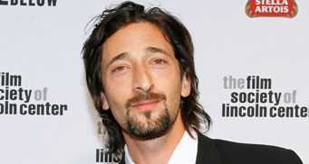 Adrien Brody vient d'être engagé pour jouer dans "Predators"de Nimrod Antal, le reboot de la série, où il devrait être rejoint par Topher Grace. Le premier interprètera un leader chasseur d'hommes et le second un dangereux serial-killer.