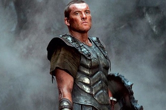 LE CHOC DES TITANS en relief ou pas ? (voir ci-dessous)