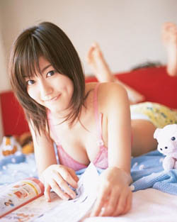 "The Mutant Girl Squad" sera, à l'image de "Triangle "de Johnnie To, Tsui Harl et Ringo Lam, mené par trois réalisateurs qui se relayeront pour raconter une seule histoire (suite ci-dessous)