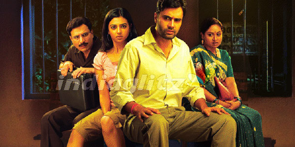 Dans "The Waiting Room," un psycho thriller indien, un serial-killer maniaque fait de la vie de quatre passagers réunis lors d'une nuit pluvieuse dans une salle d'attente d'une station ferroviaire éloignée du Sud de l'Inde un véritable enfer.....