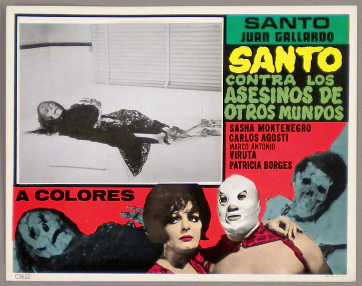 Santo contra los asesinos de otros mundos (Mexique, 1973) de Ruben Galindo. Santo doit affronter un monstre alien contrôlé par un dangereux fou diabolique désireux de dominer le monde.