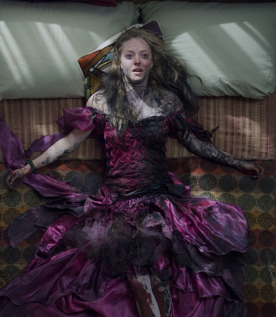 Après TWILIGHT, une nouvelle saga fantastique : "The Girl with the Red Riding Hood" (voir ci-dessous)