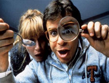 Disney aurait l'intention de relancer la franchise "Chérie, j'ai rétréci les gosses". Mais évidemment, sans Rick Moranis, qui, arborant ses 57 printemps, s'avère  trop âgé à présent pour le rôle (d'autant qu'il a pris sa retraite en 2006)....