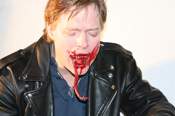 THE SHRIVEN, une histoire d'amour démoniaque....(voir ci-dessous)