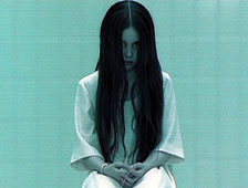 La Paramount va mettre en chantier un troisième "Ring", basé sur la série japonaise. Intitulé "Ring 3D", son script sera rédigé par David Loucka ("Dream House") et davantage destiné au public ado, l'objectif avoué étant de "réinventer la franchise".