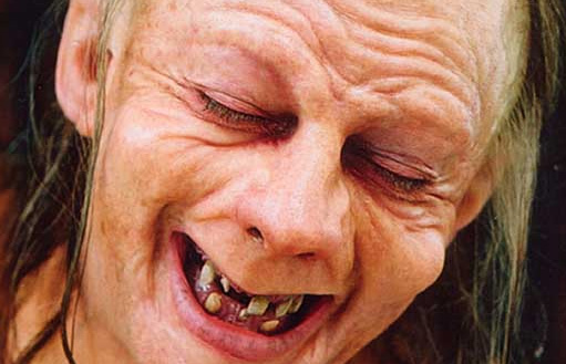 Andy Serkis, qui interprétera à nouveau Gollum dans le" Hobbit" de Guillermo del Toro, va diriger son premier film l'an prochain, un thriller psychologique, sous la bannière de sa nouvelle compagnie, Caveman Films.