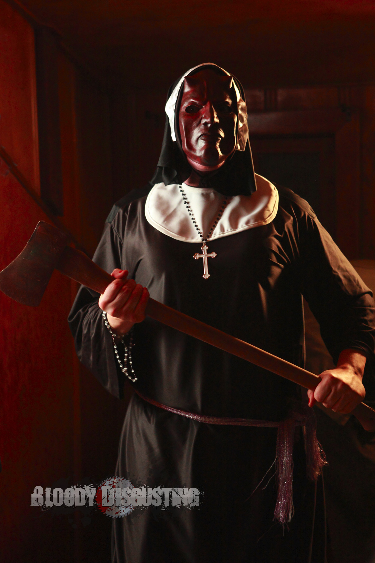 Tim Sullivan joue les nones-assassin dans "Bloody Bloody Bible Camp" (voir ci-dessous)