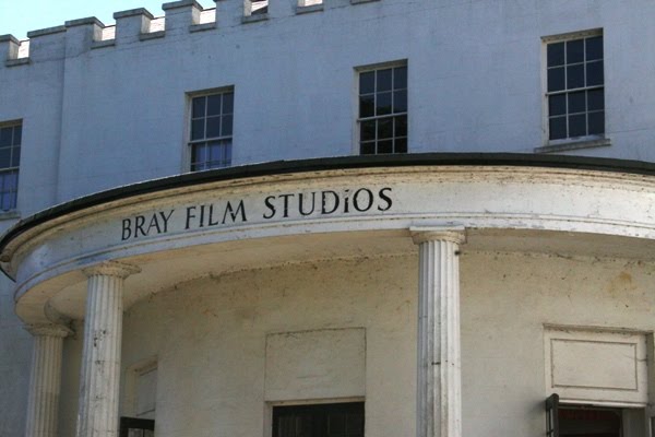 Une lourde menace pèse sur les célèbres studios de Bray ! (voir ci-dessous)