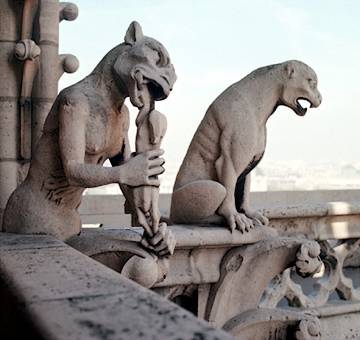 La Paramount a acheté les droits d'une comédie d'action sans titre pour l'instant écrite par Will Block et Jake Emanuel, que produira Lorenzo Di Bonaventura (Transformers 3).....