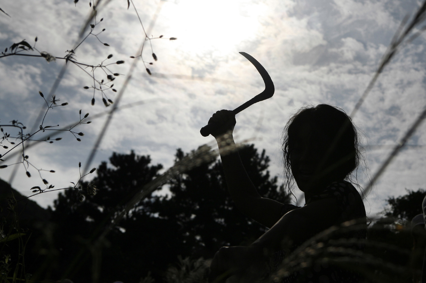 Le sud-coréen "Bedevilled" écrit et dirigé par Jang Cheol-so est un violent thriller où une jeune femme traitée comme une esclave sur une île isolée va se venger de ses tortionnaires après la mort de sa petite fille... (voir bande-annonce ci-dessous)