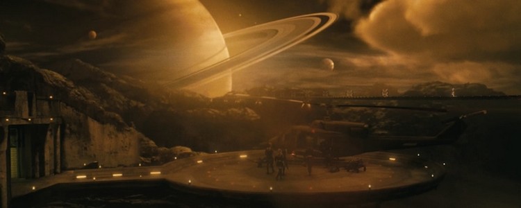 .... en attendant de s'y faire lobotomiser dans les 5 jours. Dotée d'une vive imagination, elle s'invente un univers alternatif où elle peut se réfugier, y entraînant ses camarades d'internement.