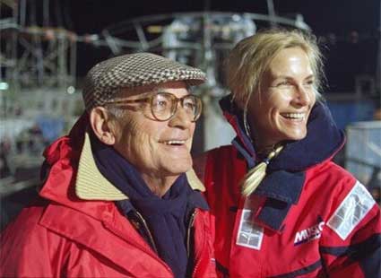 Dino De Laurentiis (91 ans), producteur de quelque 166 films, dont "La Strada" de Federico Fellini et le remake de "King Kong "en 1976 , est mort aujourd'hui à Los Angeles (voir ci-dessous)